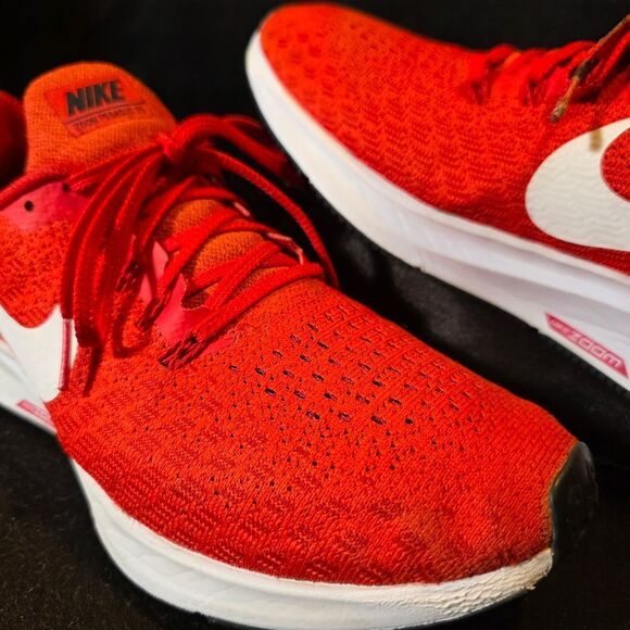 Nike Women's Red Running Shoes - Picture 2 of 9